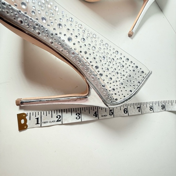 Steve Madden Glittering Clear Silver Heels Size 7.5 - Picture 8 of 8